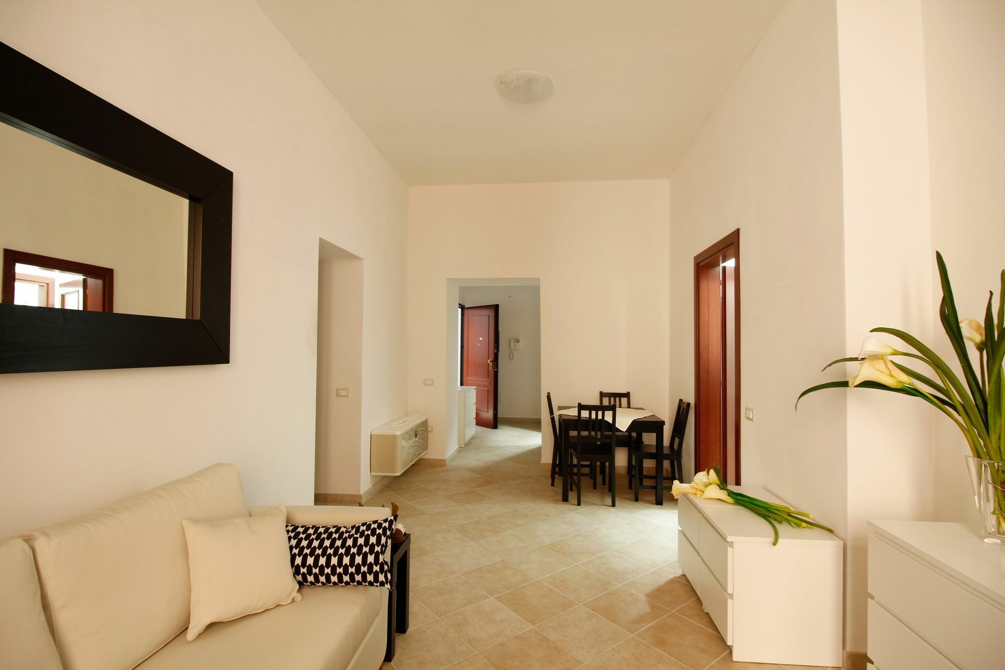 Sardinian Gallery Corso * 博萨